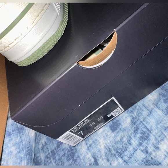 Nike Women's Air Force 1 Shadow Shoes - Picture 8 of 9